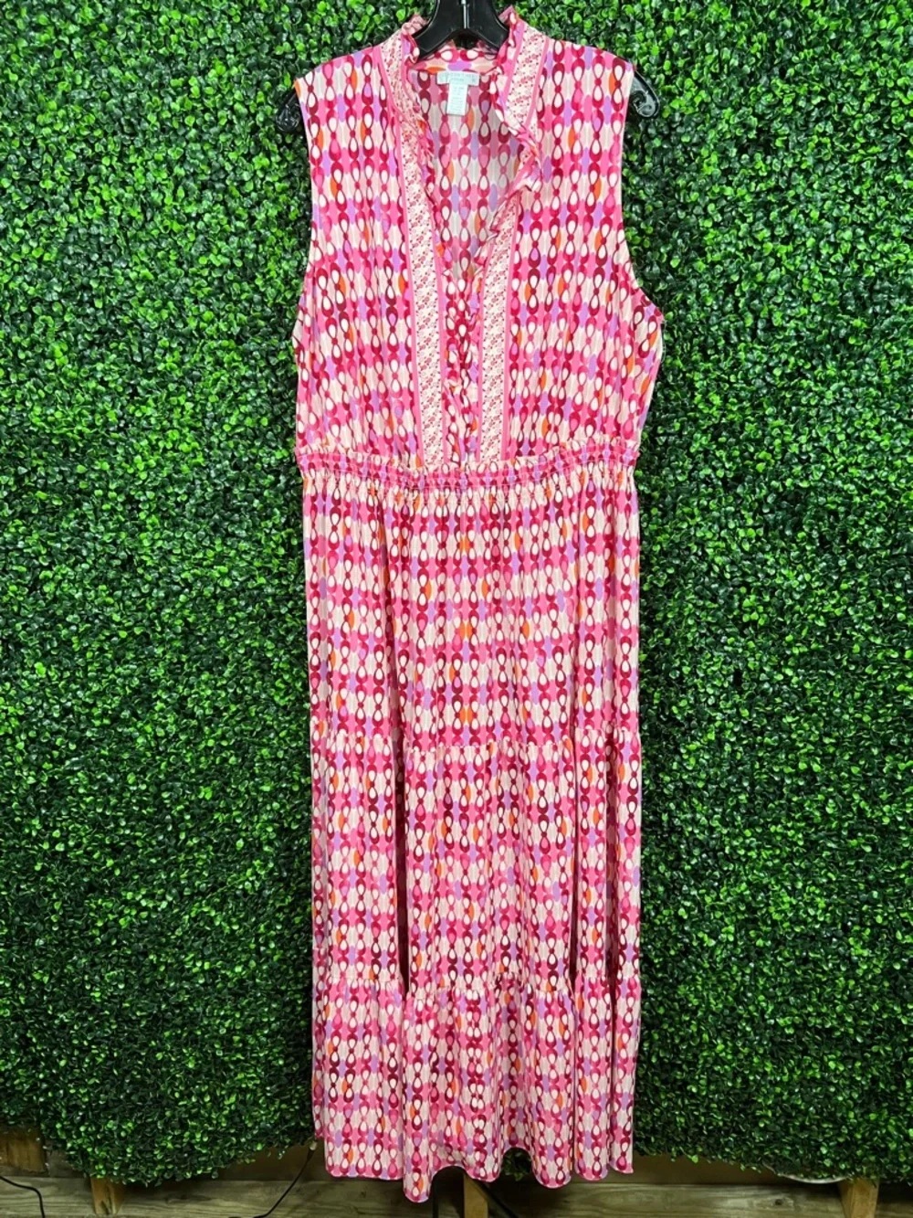 MAGGY LONDON | Brooke Tear Drop Print Sleeveless Maxi Dress